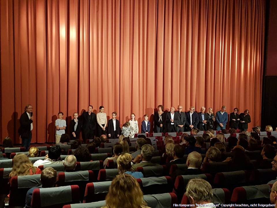 Bühnenmoment bei einer Premiere des Films